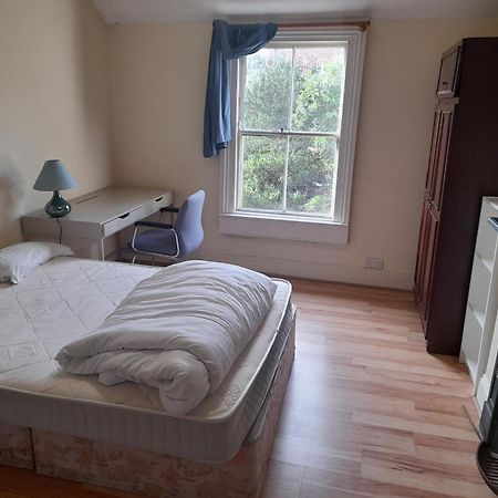 Annesley Park-Homestay Ap 都柏林 外观 照片