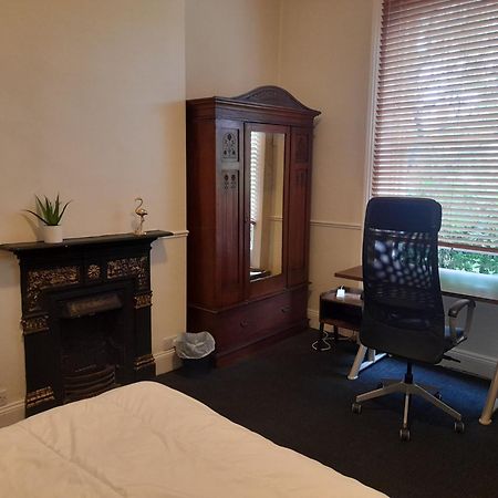 Annesley Park-Homestay Ap 都柏林 外观 照片