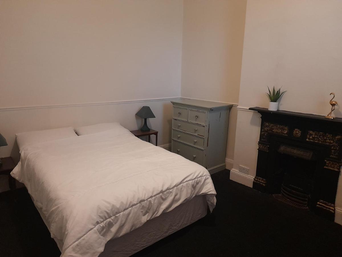 Annesley Park-Homestay Ap 都柏林 外观 照片